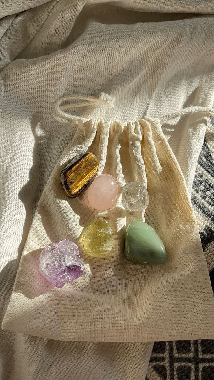 Personalised crystal pouch